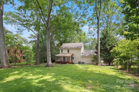 15 Graceland Place sold home in Oak Park, Arden, NC