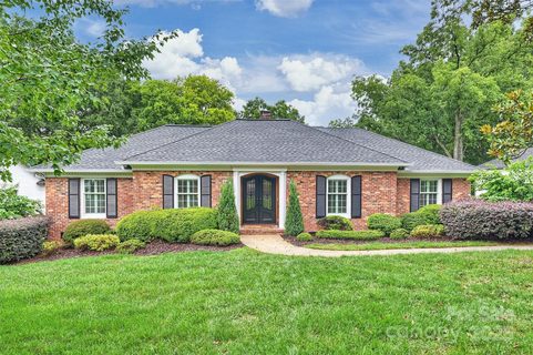 2900 Ferncliff Road sold home in Deering Oaks, Charlotte, NC