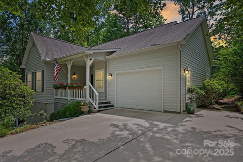 113 Fox Cross Drive