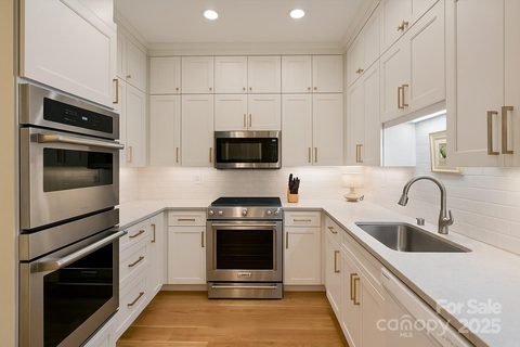 904 Cherokee Road