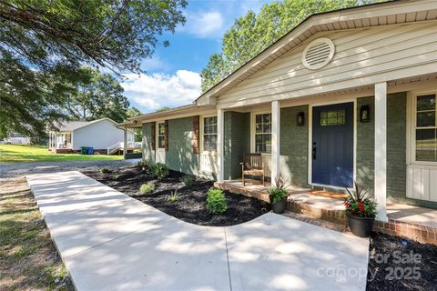 607 Dick Street sold home in Eastwood Park, Albemarle, NC