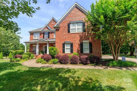 4009 Tillingmere Circle sold home in Blackstone, Matthews, NC