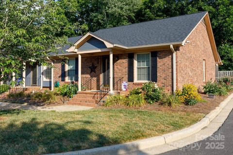 222 Pointe Circle sold home in Olde Pointe, Rock Hill, SC