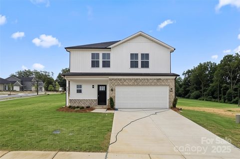 1560 Solitude Court sold home in Peacewood, Kannapolis, NC