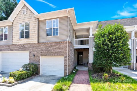 9053 Rosalyn Glen Road sold home in Edinburgh Square, Cornelius, NC