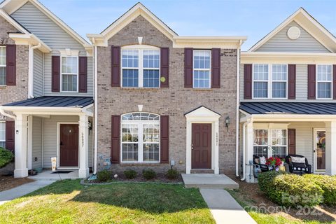 5000 Riverbed Lane sold home in Cramerton Village, Cramerton, NC