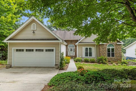3000 Middleton Way Court sold home in Middleton Place, Hendersonville, NC