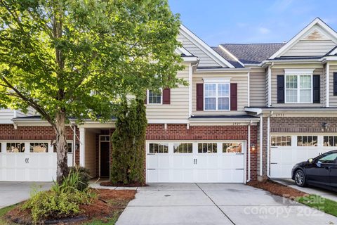 6927 Maricopa Road sold townhome in Sedona At Stone Creek Ranch, Charlotte, NC