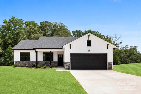 153 Pumice Drive sold home in River Rock, Statesville, NC
