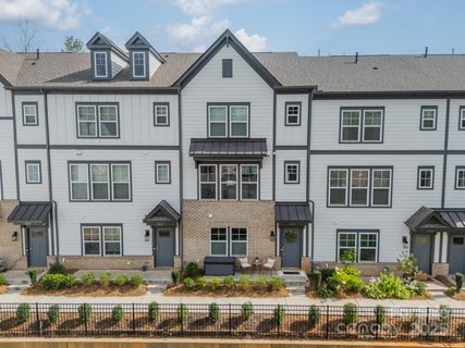 5013 Nestling Spring Street sold townhome in Hudson Oaks, Charlotte, NC
