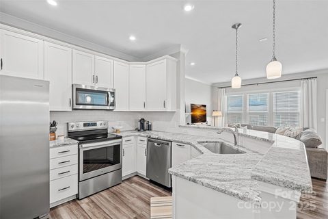816 Canoe Song Road sold townhome in Catawba Village, Fort Mill, SC