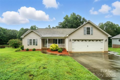 4421 Briarcreek Road sold home in Quail Creek, Maiden, NC