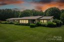 2813 Lakeview Drive sold home in Lenoir, SC