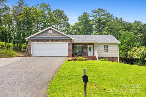 2066 Lake Acres Drive sold home in Lake Acres, Hickory, NC