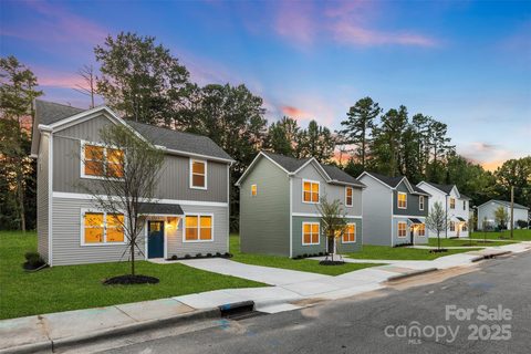 6331 Carver Boulevard sold home in Rockwell Park, Charlotte, NC
