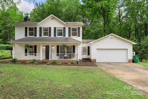 8727 Hornwood Court sold home in Cambridge Commons, Charlotte, NC