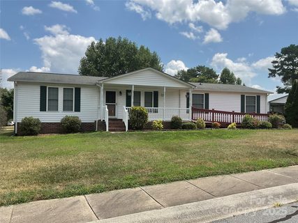 1695 Lemming Drive active home in Raccoon Hollow, Concord, NC