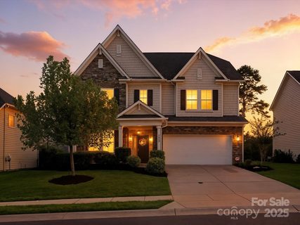 2033 Folkstone Lane