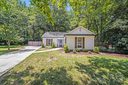 2301 Oldenburg Drive sold home in Charlotte, SC