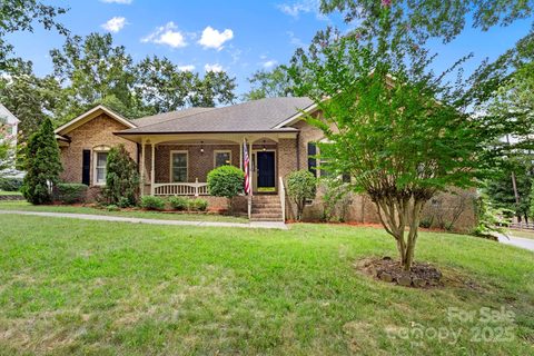 7584 Long Valley Drive sold home in Orchard Park, Harrisburg, NC