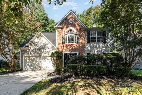 7613 Lullwater Cove sold home in Henderson Park, Huntersville, NC