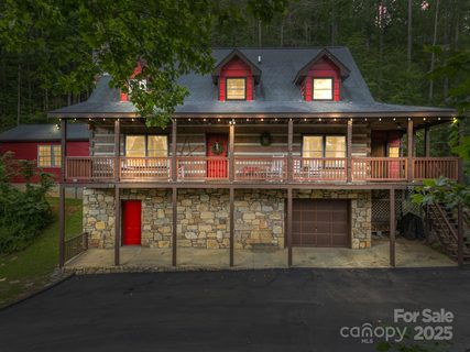 1145 Bearwallow Mountain Road active home in Cox Creek Estates, Hendersonville, NC