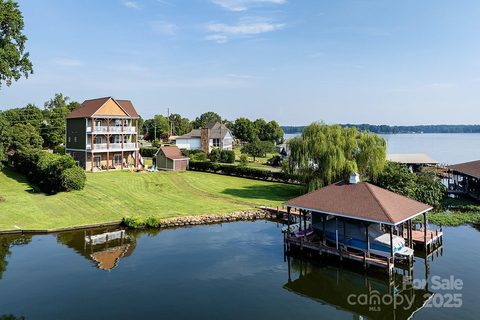 Homes in Piney Point Beach, Norwood