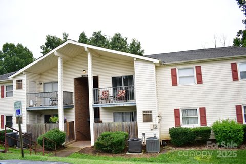 7988 Shady Oak Trail sold home in Quail Run, Charlotte, NC