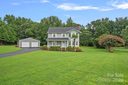 5150 Blackberry Lane sold home in Matthews, SC