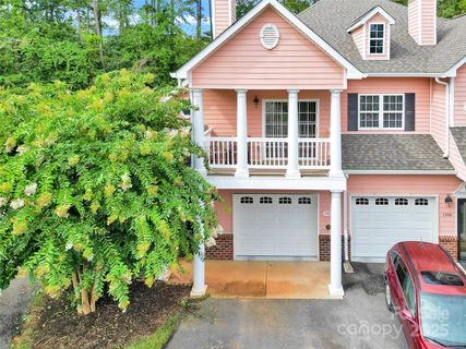 1358 21st Avenue sold home in 21 Vendue, Hickory, NC
