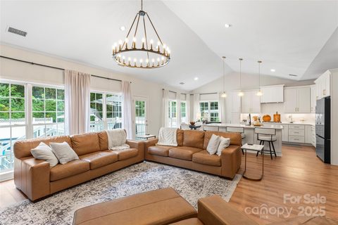 101 Peralta Circle