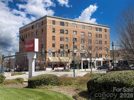 538 N Main Street active condo in Skyland Downtown Apartments, Hendersonville, NC