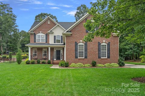 5875 Tipperary Drive sold home in Killian Crossing, Denver, NC