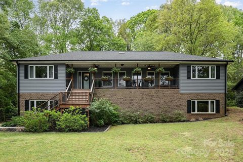 4517 Lake Shore Road