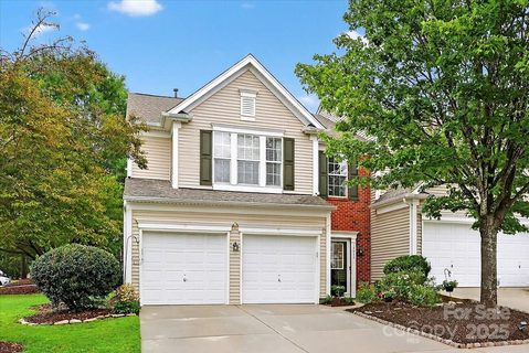 10044 Blakeney Preserve Drive sold townhome in Blakeney Preserve, Charlotte, NC