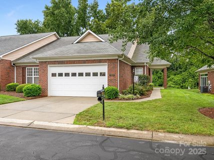 3729 Oak View Court sold townhome in Mint Lake Village, Matthews, NC