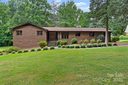 8425 Denbur Drive sold home in Charlotte, SC