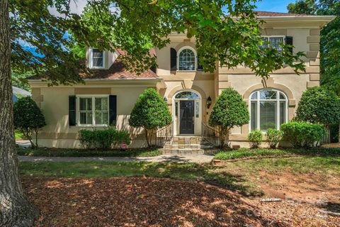 15618 Eagleview Drive sold home in Riverpointe, Charlotte, NC