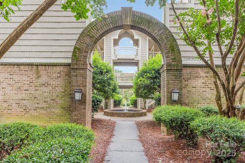 5007 Sharon Road sold home in Chalcombe Court, Charlotte, NC