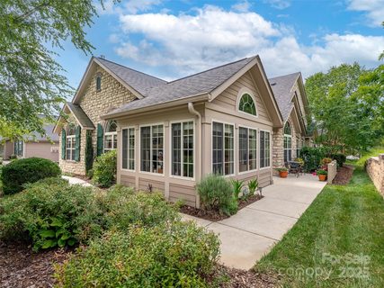 32 Mountain Meadow Circle sold home in Hamburg Crossing, Weaverville, NC