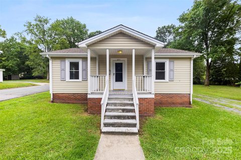 201 Sacco Street sold home in Lincoln Park, Belmont, NC