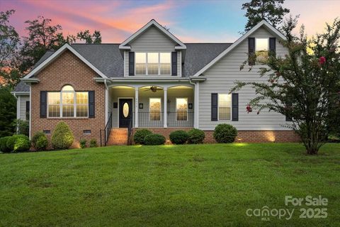 4070 Harmattan Drive sold home in Eastwind Cove, Denver, NC