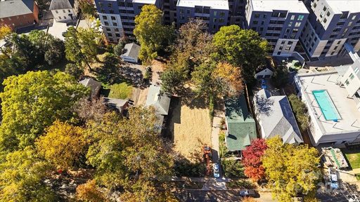 1645 Lombardy Circle pending lot in Dilworth, Charlotte, NC