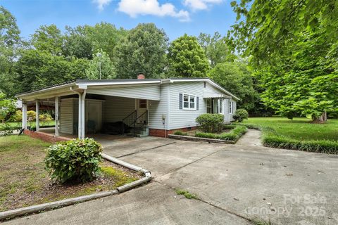 380 Garden Lane sold home in Correll Park, Salisbury, NC