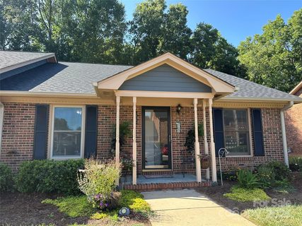 232 Pointe Circle sold home in Olde Pointe, Rock Hill, SC