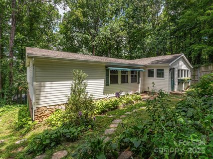 64 Mountain Site Lane sold home in Sunset Ridge, Asheville, NC