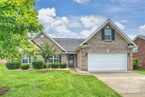 5205 Sustar Drive sold home in Crooked Creek Estates, Monroe, NC