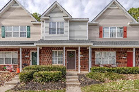 1809 Birch Heights Court