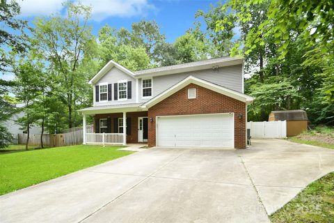 12120 Canal Drive sold home in Biltmore Park, Huntersville, NC