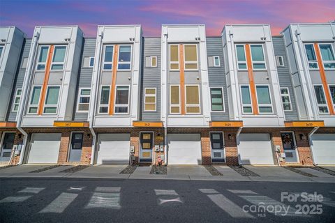 3621 Vallette Court